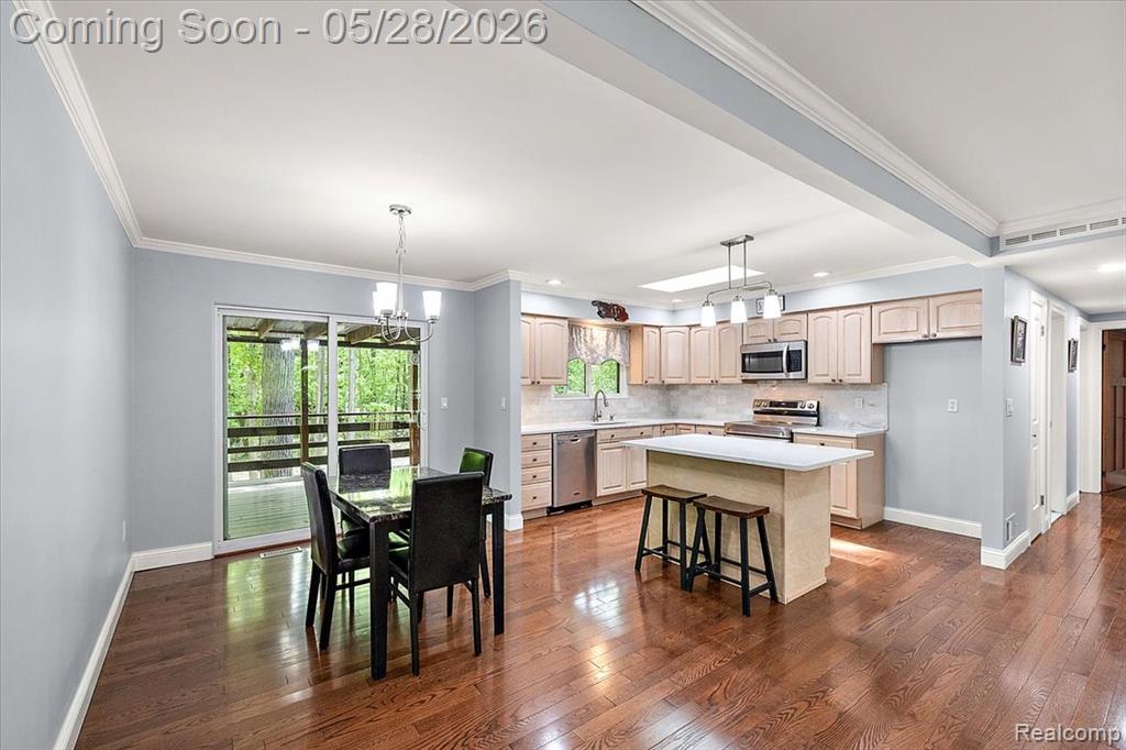 25136 Westmoreland Drive, Farmington, MI 48336 — Photo 3