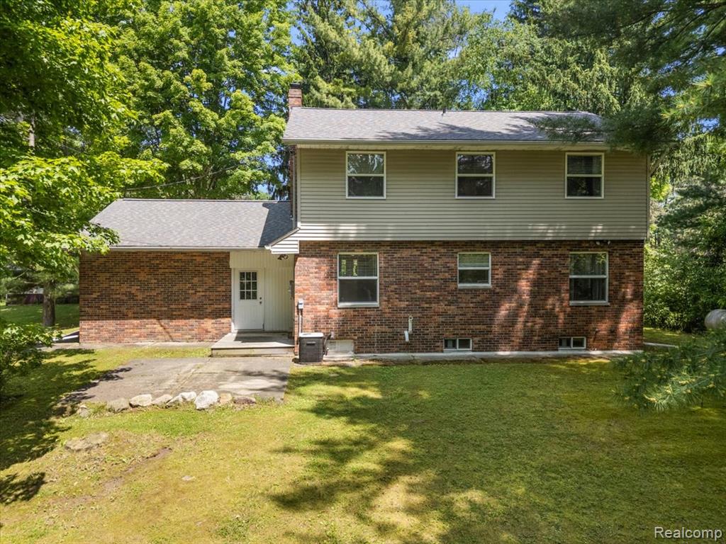 5836 Ewalt Road, Imlay City, MI 48444 — Photo 23