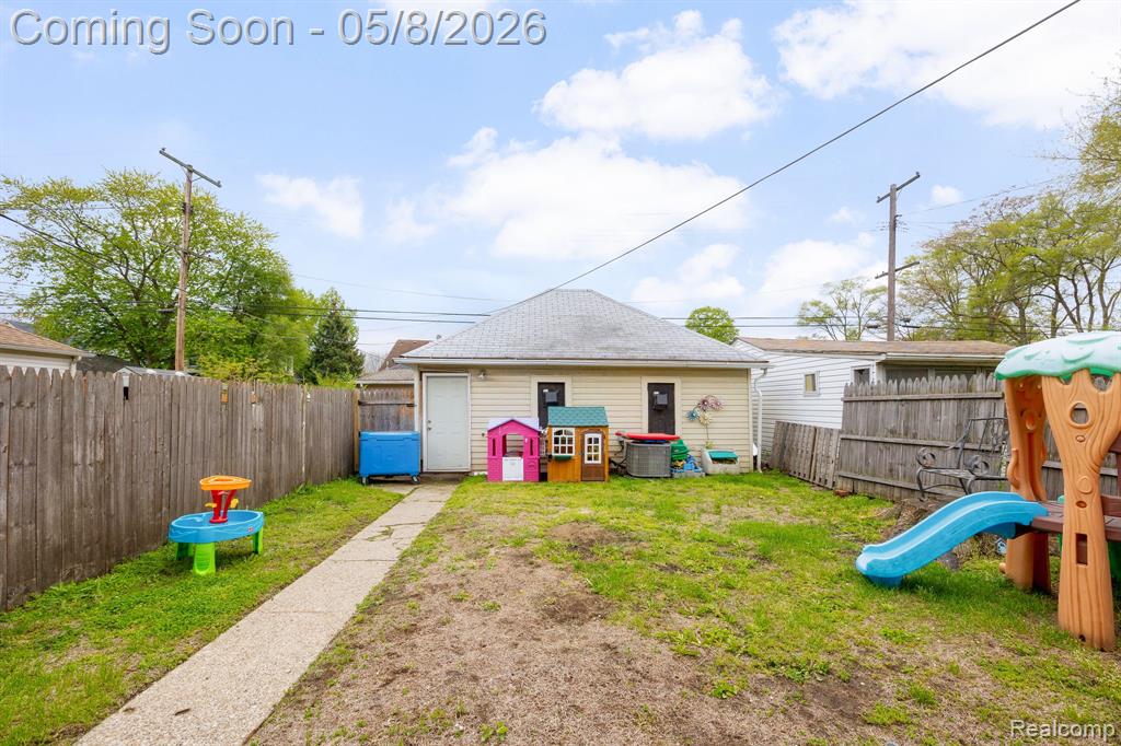 126 E Henry Street, River Rouge, MI 48218 — Photo 5