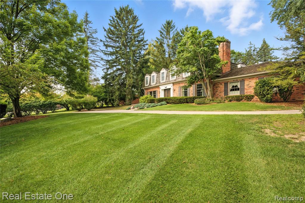 604 Longford Drive, Rochester Hills, MI 48309 — Photo 39