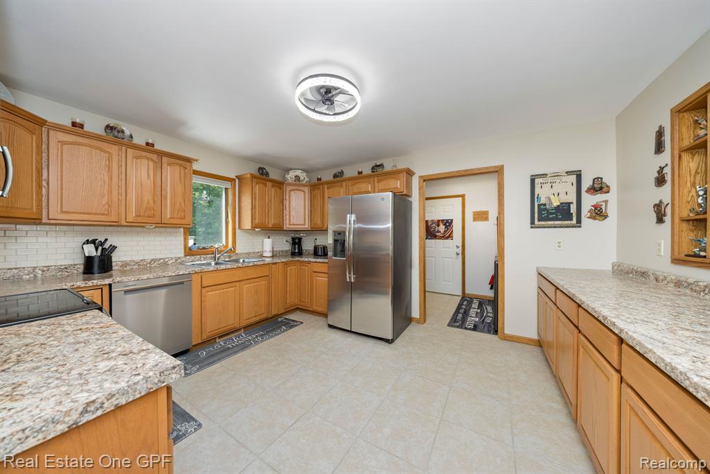 8077 AVOCA Road, Kenockee, MI 48006 — Photo 7