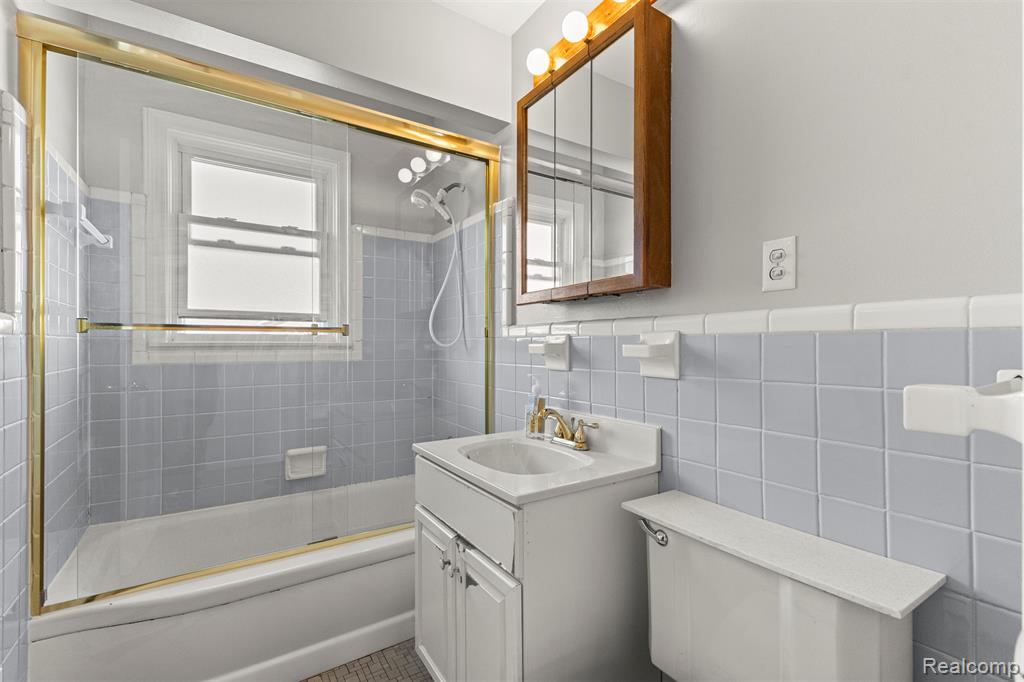 9892 Hubert Avenue, Allen Park, MI 48101 — Photo 14