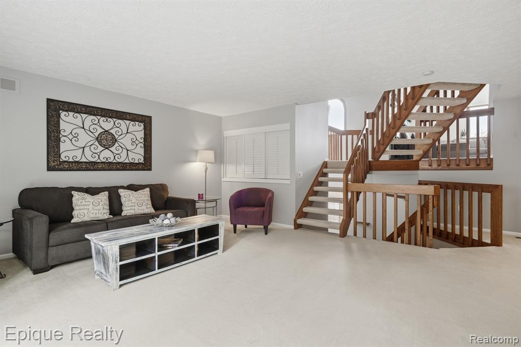6607 Ridgeview Drive, Clarkston, MI — Photo 15