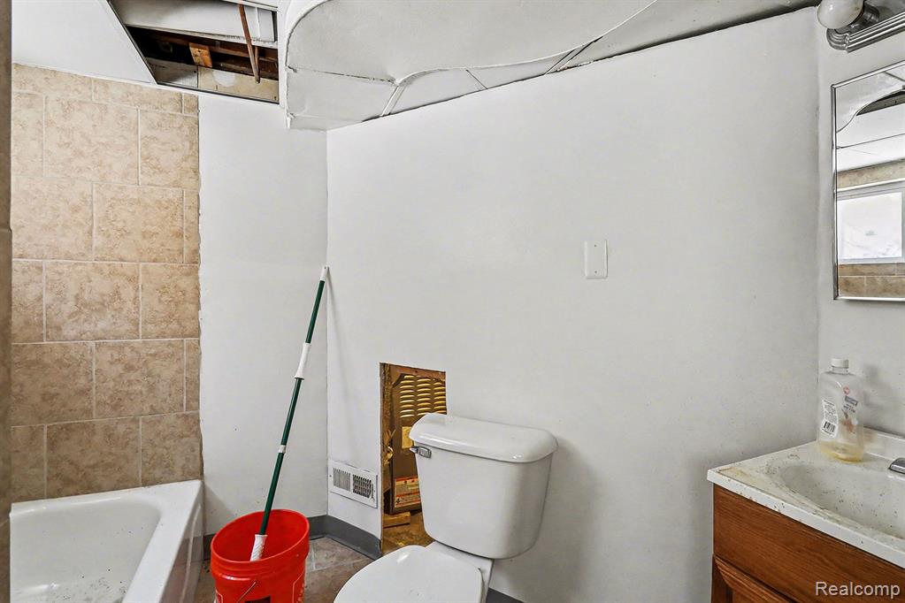 8129 Westminster Avenue, Warren, MI 48089 — Photo 26