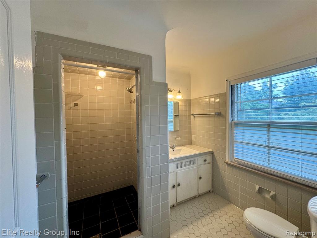19677 Roslyn Road, Detroit, MI 48221 — Photo 19