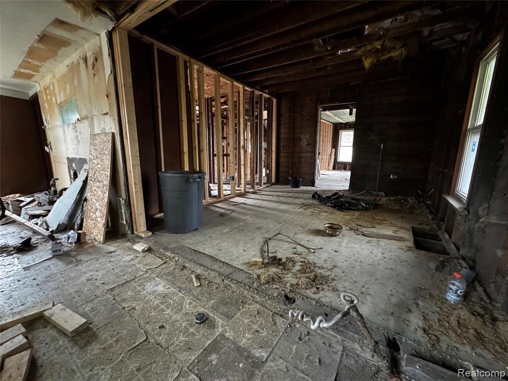 637 S Clemens Avenue, Lansing, MI 48912 — Photo 10
