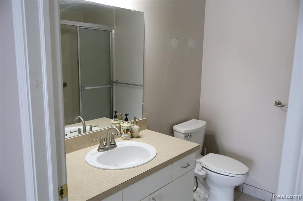 5212 Pine Aires Drive, Sterling Heights, MI 48314 — Photo 15