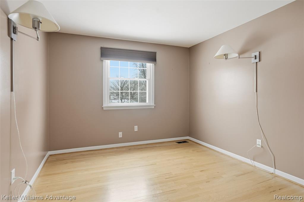 22846 Gilbar Street, Novi, MI — Photo 31