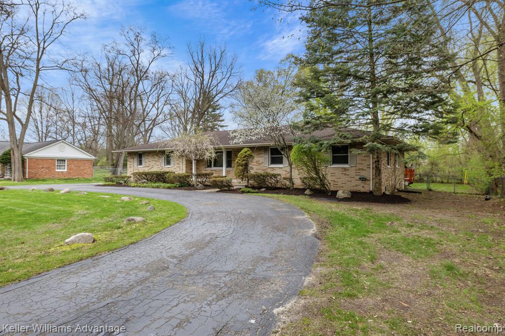 24806 Power Road, Farmington, MI 48336 — Photo 4