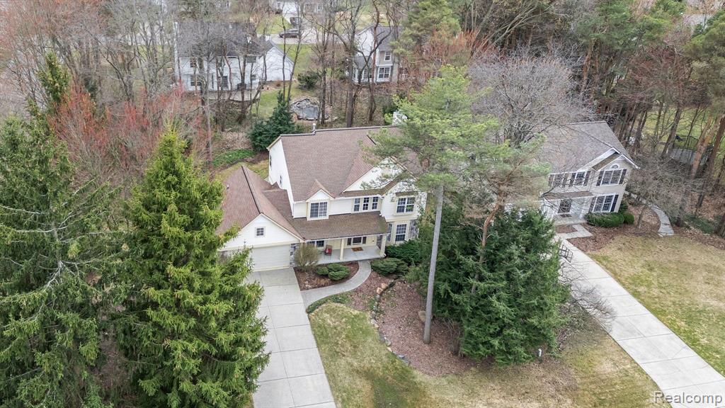 6037 Pine Needle Court, Clarkston, MI — Photo 29