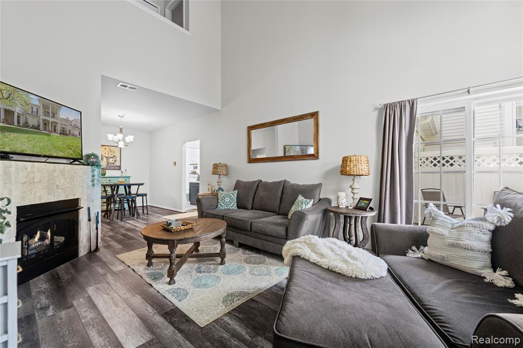 25899 Maritime Circle N, Harrison Township, MI — Photo 3