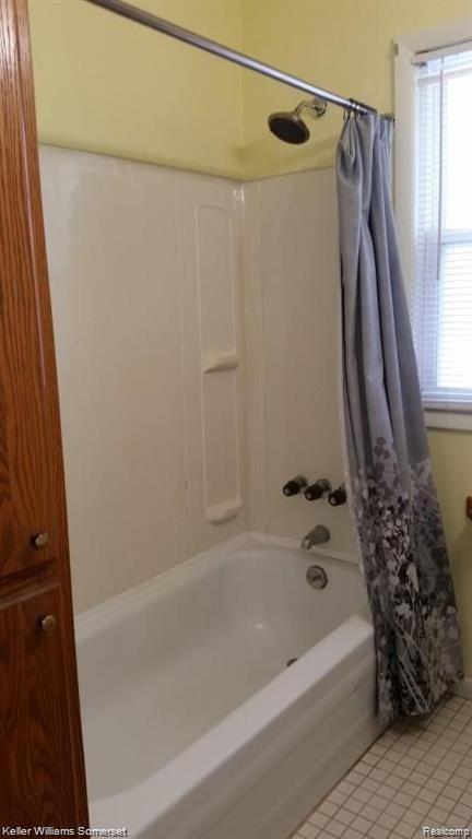 904 N MAPLE Avenue, Royal Oak, MI 48067 — Photo 15
