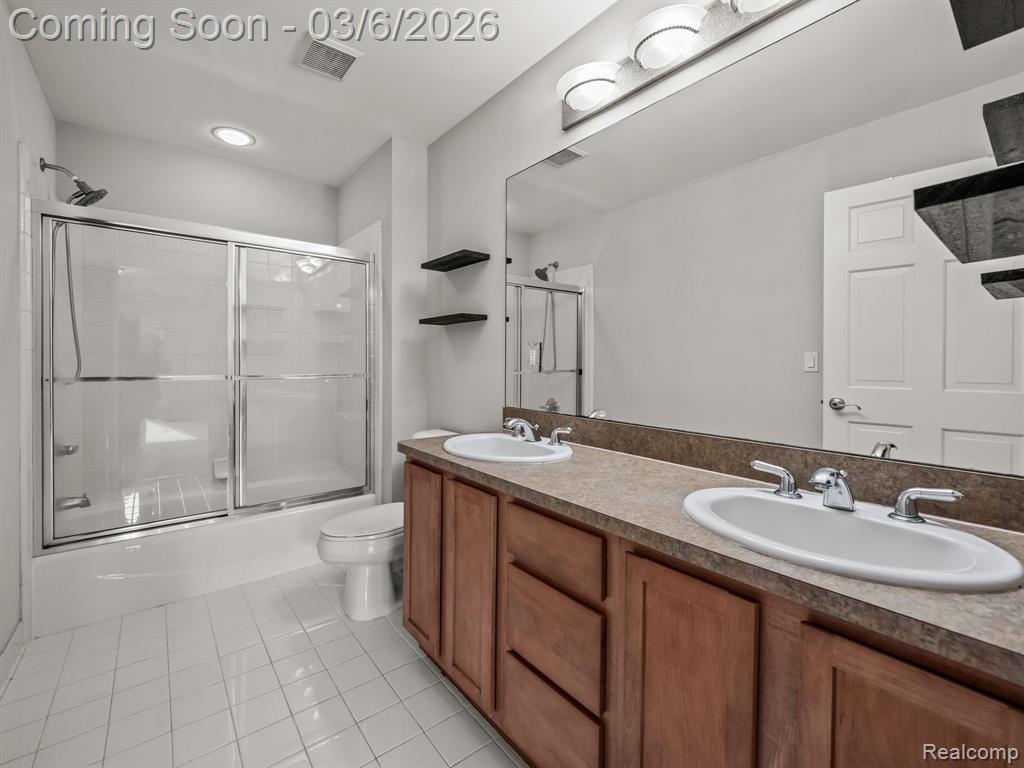 508 JAMES Circle, Royal Oak, MI 48067 — Photo 15