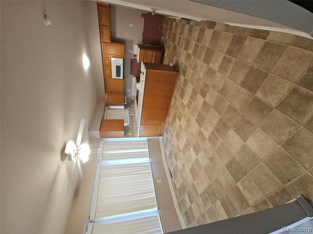 25947 Rebecca Drive, Flat Rock, MI 48134 — Photo 10