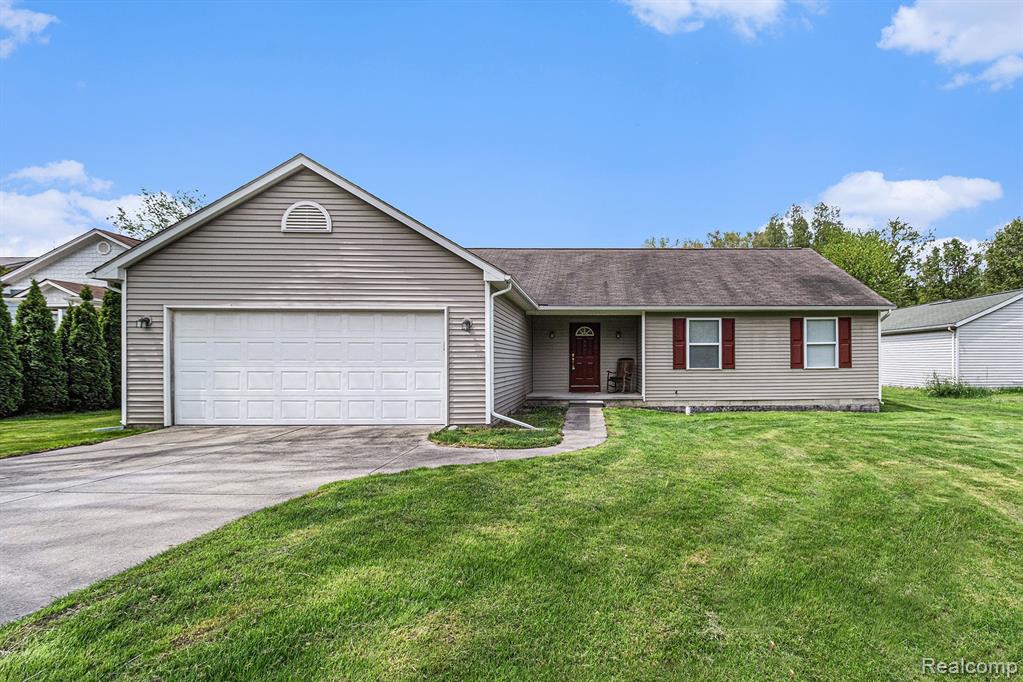 45 N HOSPITAL Road, Waterford, MI 48327 — Photo 2