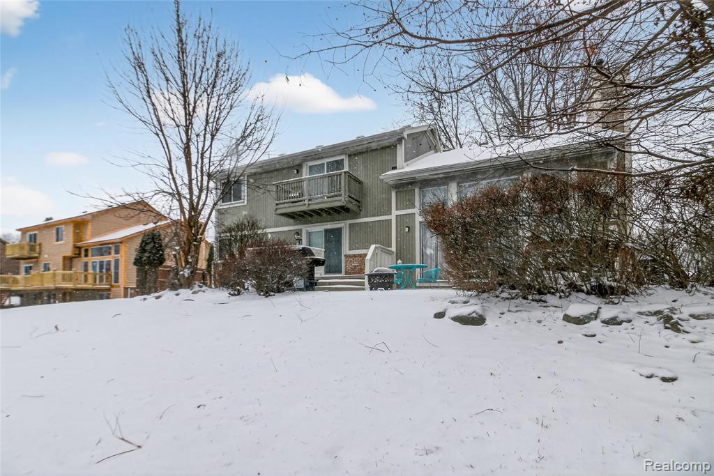 5148 Woodrun Court, West Bloomfield, MI 48323 — Photo 45