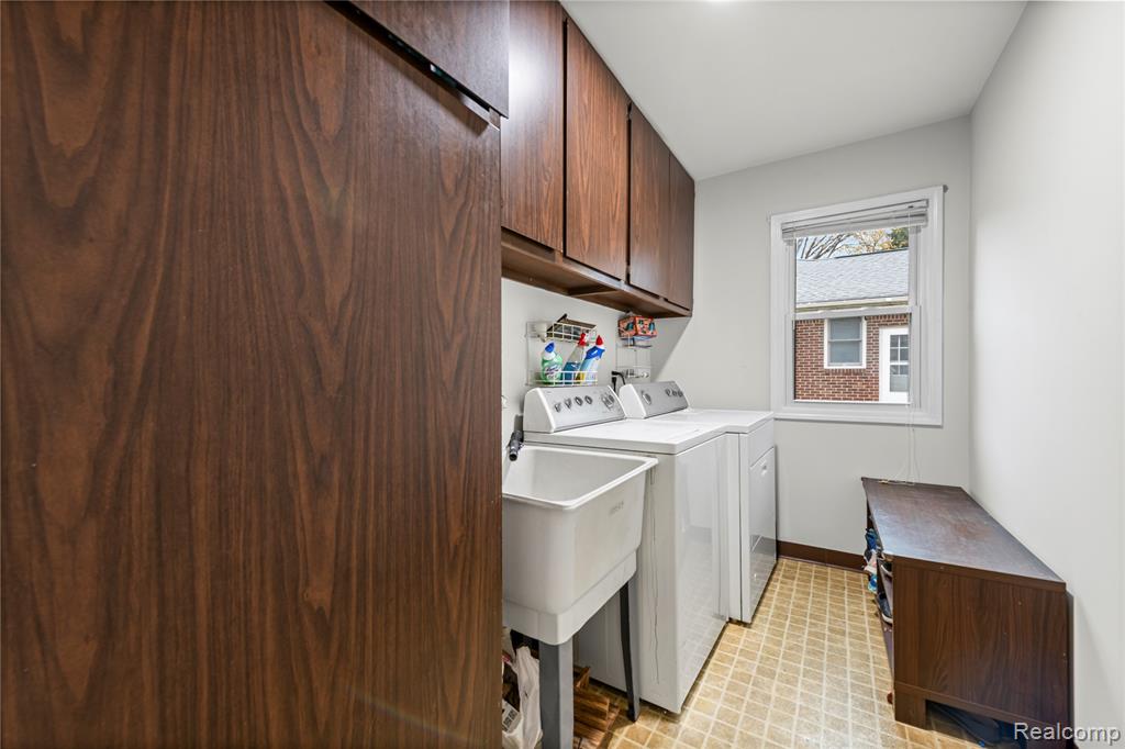 4537 Whisper Way Drive, Troy, MI 48098 — Photo 22