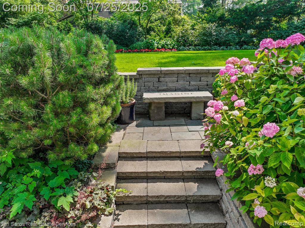 51 Lochmoor Boulevard, Grosse Pointe Shores, MI 48236 — Photo 43