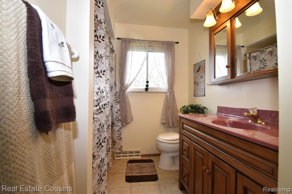 9036 ORCHARD VIEW Drive, Grand Blanc, MI 48439 — Photo 16