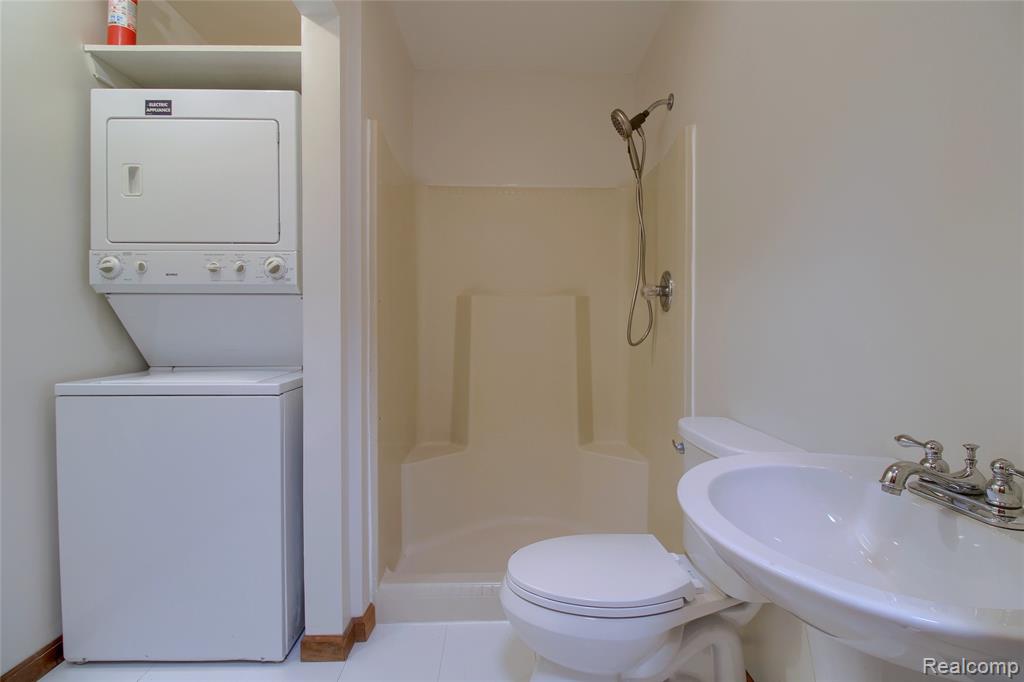 21515 Huron River Drive, New Boston, MI 48164 — Photo 23