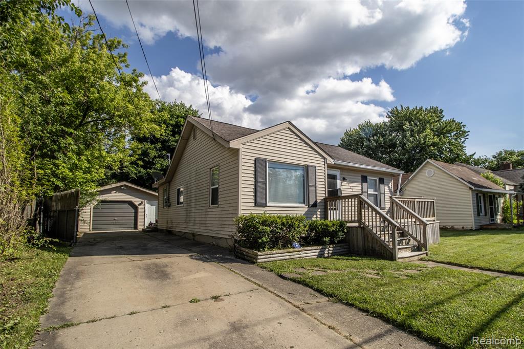 2829 Chicago Boulevard, Flint, MI 48503