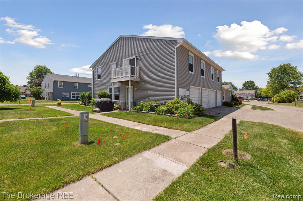 9451 Parkwood N, Davison, MI 48423 — Photo 2