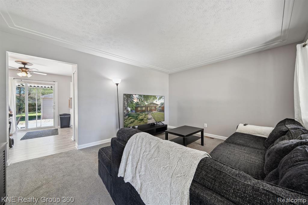 1395 BYRON Avenue, Ypsilanti, MI 48198 — Photo 8