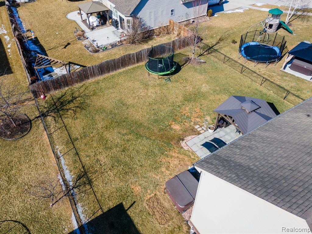 53585 MARY ANN Lane, New Baltimore, MI 48047 — Photo 40