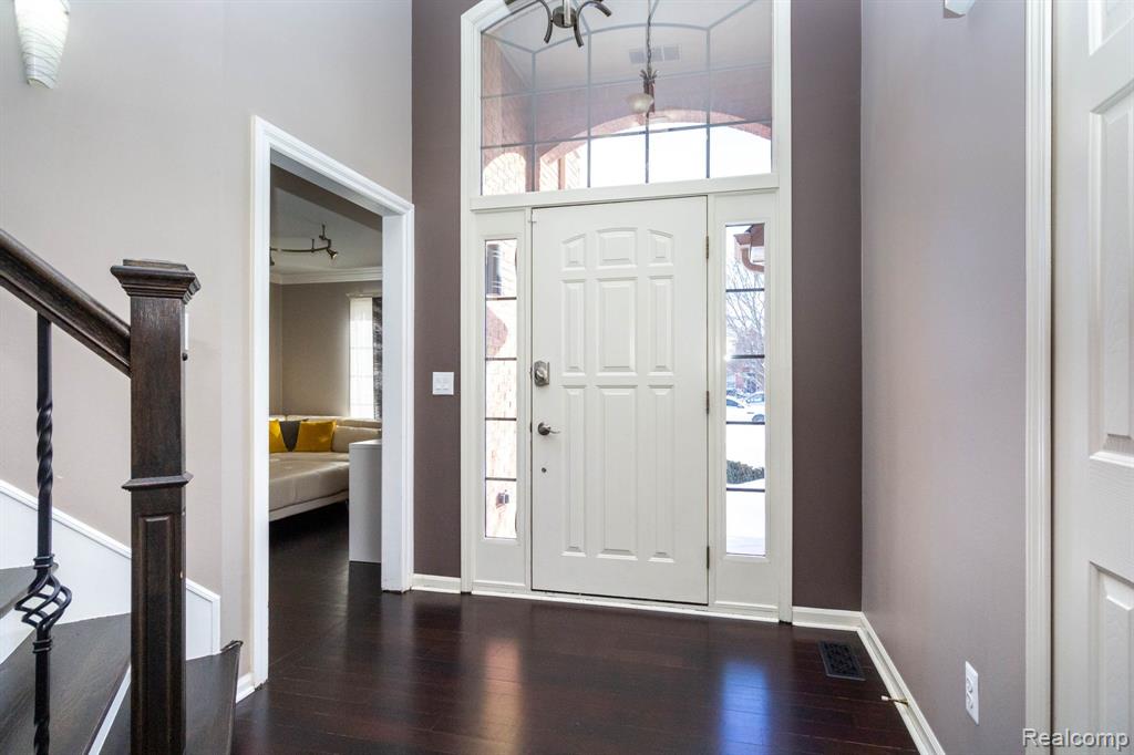 49683 Yale Drive, Macomb, MI 48044 — Photo 6