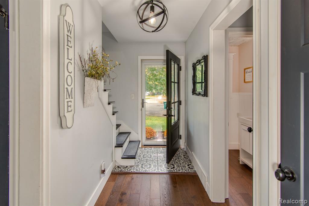 929 IOLA, Flushing, MI 48433 — Photo 4