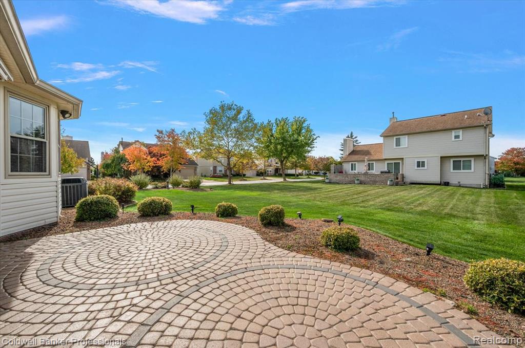 3406 Riverside Court, Canton, MI 48188 — Photo 11