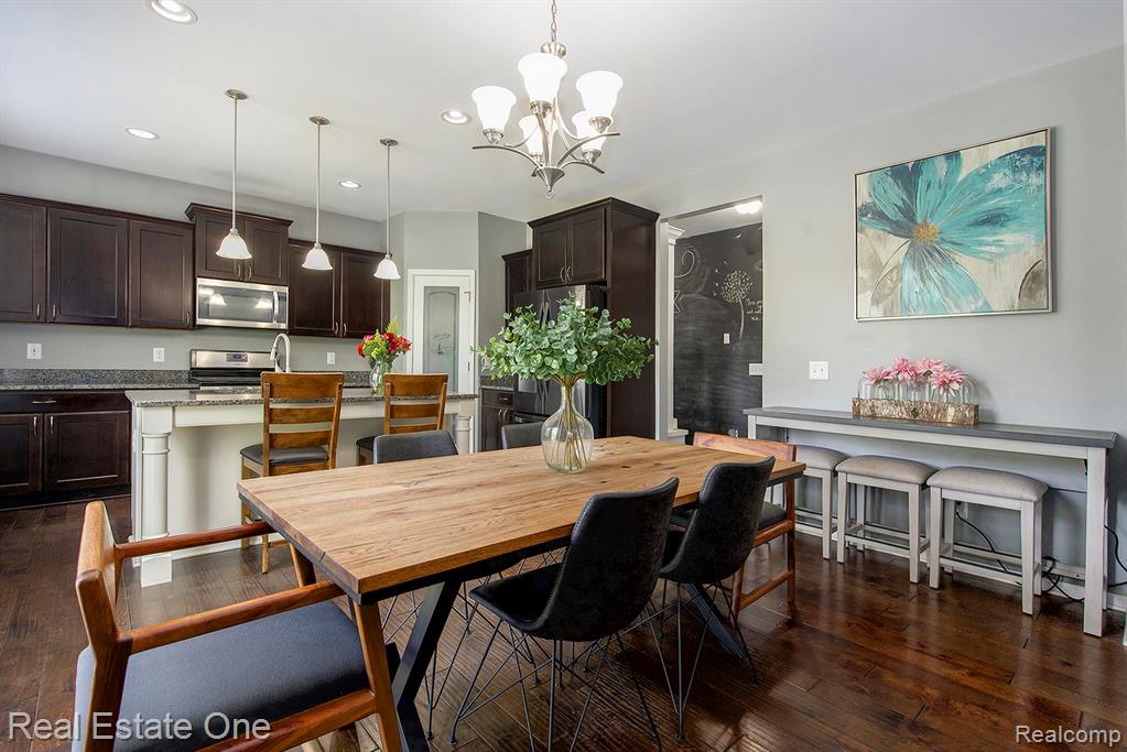 Photo for 7941 Chestnut Drive, Westland, MI - Listing #20251008464 7941 Chestnut Drive, Westland, MI