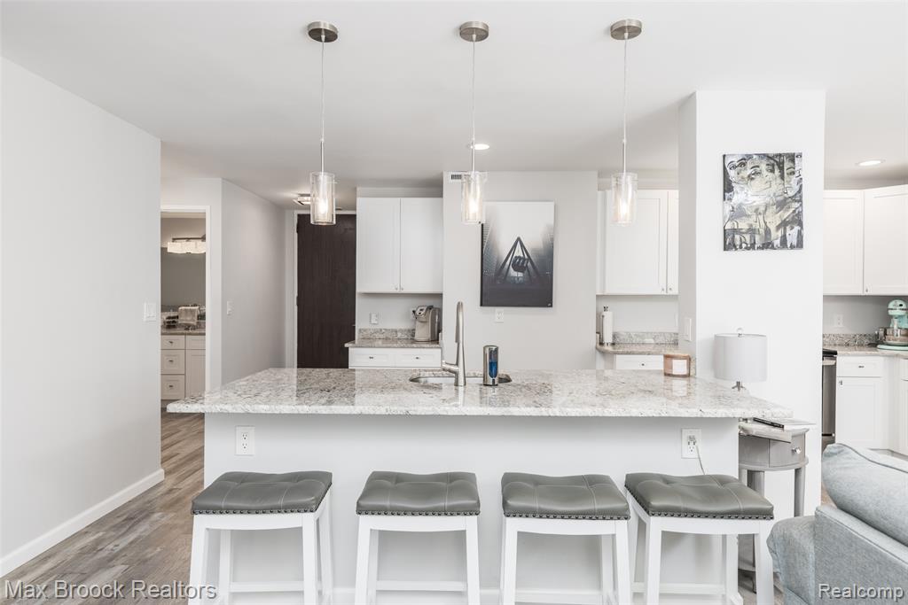 8200 E Jefferson Avenue, 1107, Detroit, MI 48214 — Photo 2