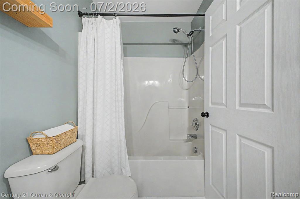 7783 Berwick Drive, Ypsilanti, MI 48197 — Photo 23