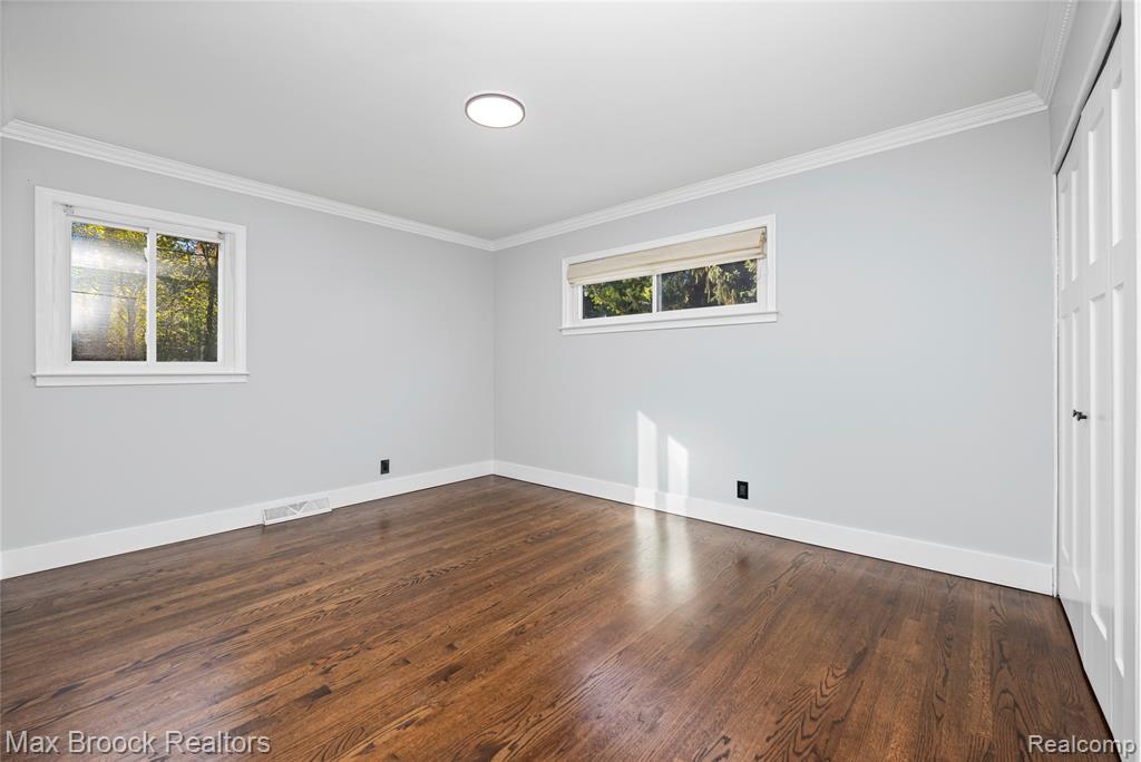 2724 Alveston Drive, Bloomfield, MI 48304 — Photo 24