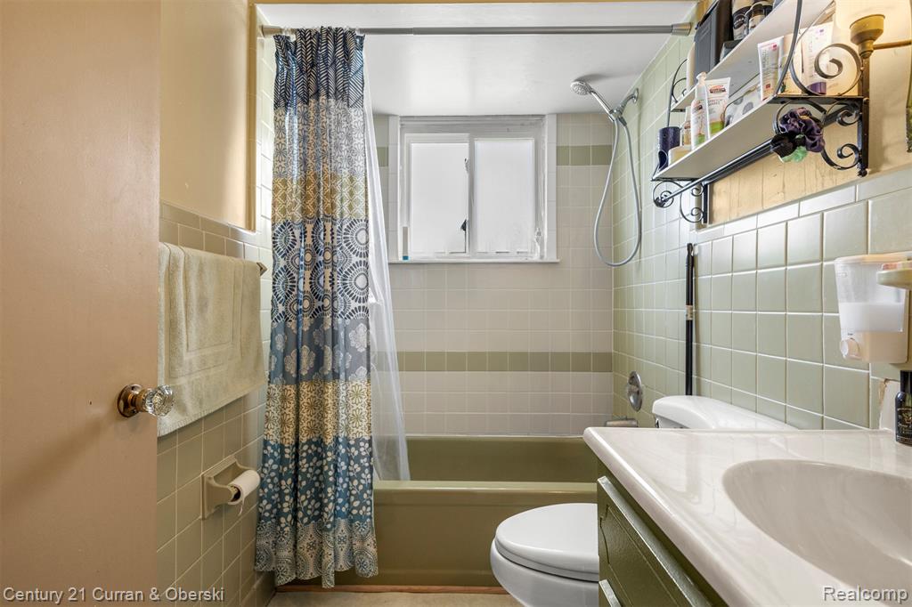 8075 William Street, Taylor, MI 48180 — Photo 23