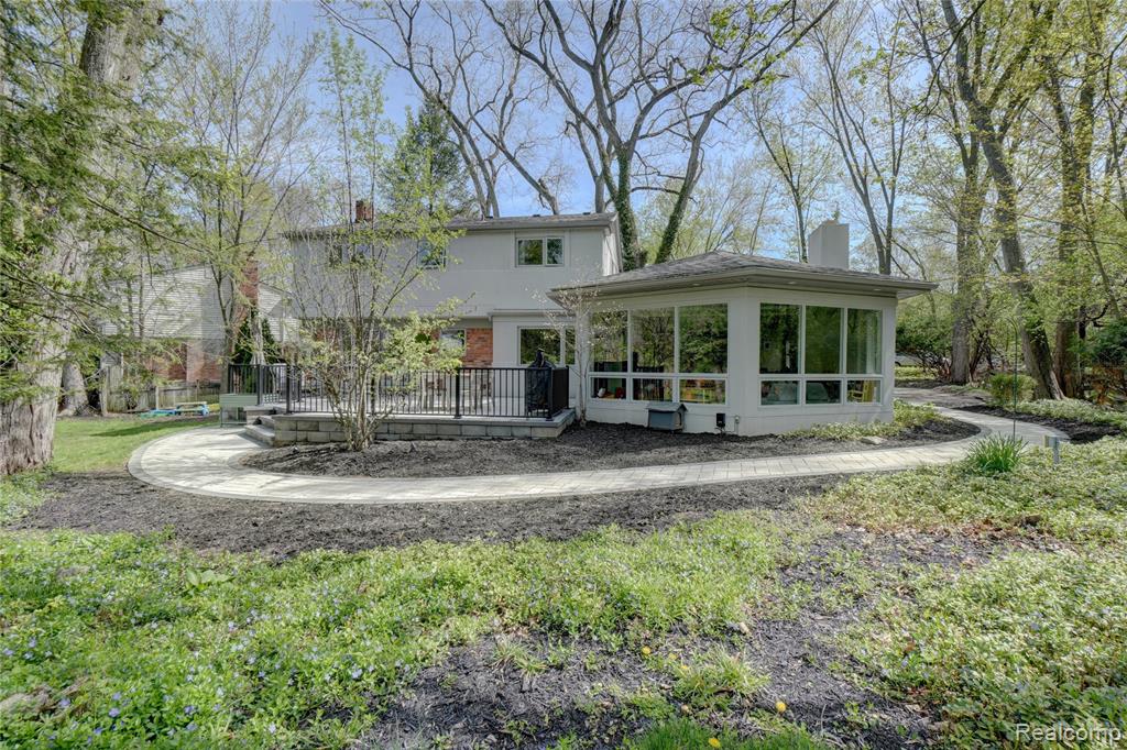 19341 Devonshire Street, Beverly Hills, MI 48025 — Photo 35