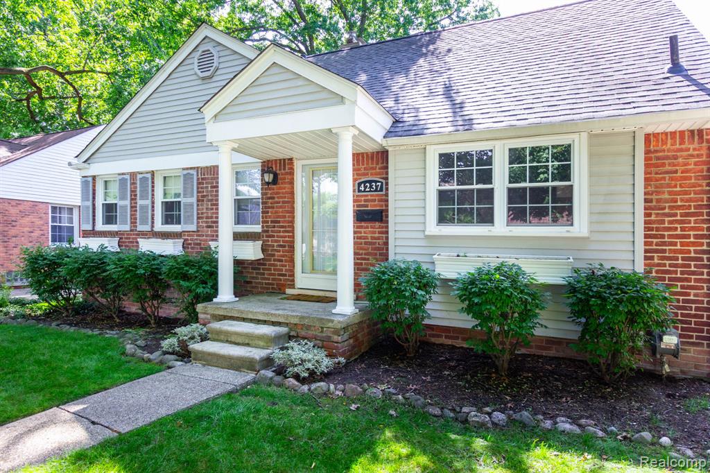 4237 Wakefield Road, Berkley, MI 48072 — Photo 4