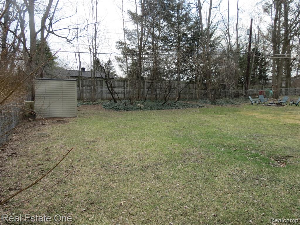 1648 Lombardy, Highland, MI 48356 — Photo 28