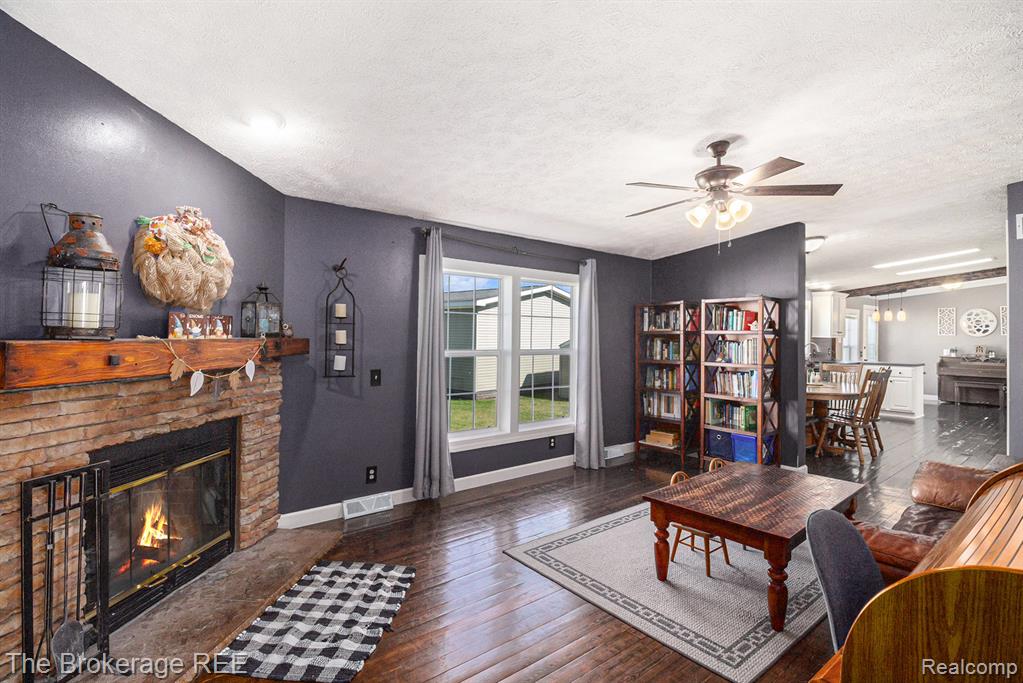 6195 Andora Avenue, Fenton, MI 48430 — Photo 22