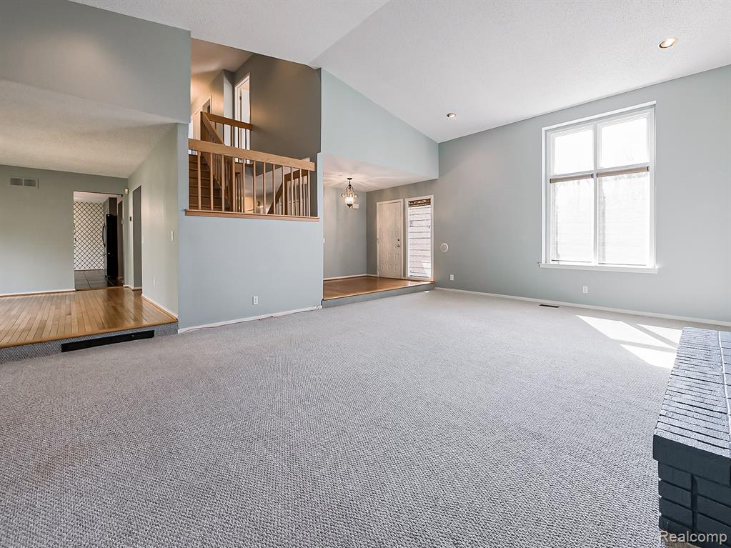 878 River Bend Drive, Rochester Hills, MI 48307 — Photo 41