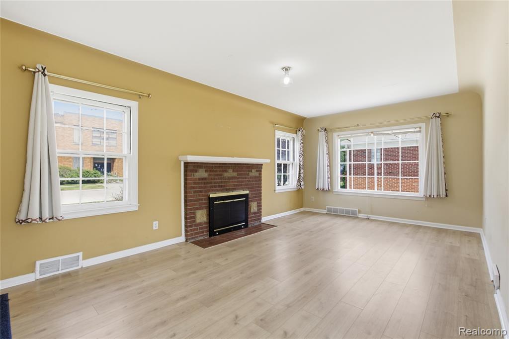 8238 Fisher Avenue, Warren, MI 48089 — Photo 7