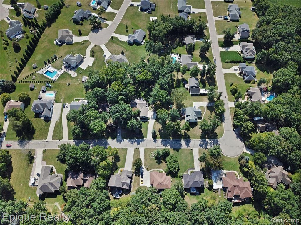 9446 Fair Oaks Drive, Goodrich Vlg, MI — Photo 32