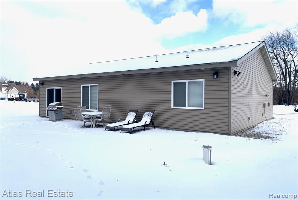 4081 Hidden View Drive, Flint, MI 48506 — Photo 3