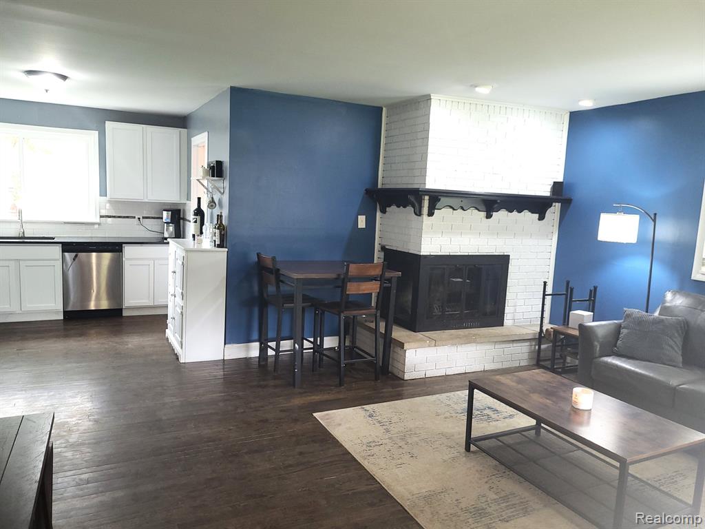 47880 ROLAND Street, Shelby Twp, MI 48317 — Photo 4