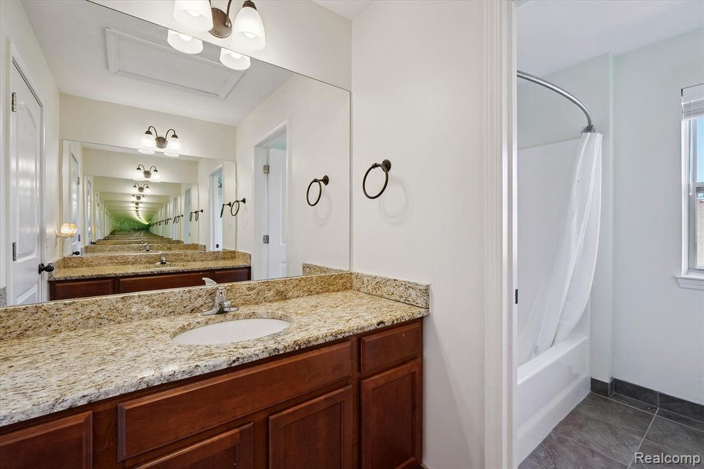 54210 BIRCHWOOD Drive, South Lyon, MI 48178 — Photo 38