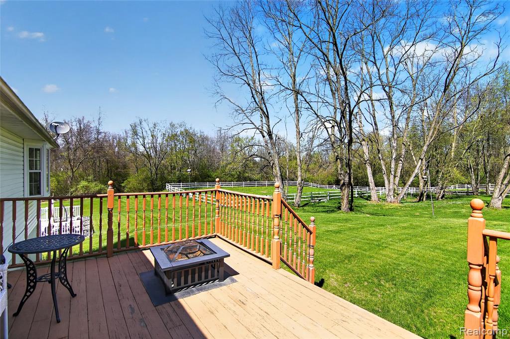 7233 Hague Avenue, Jackson, MI 49201 — Photo 29