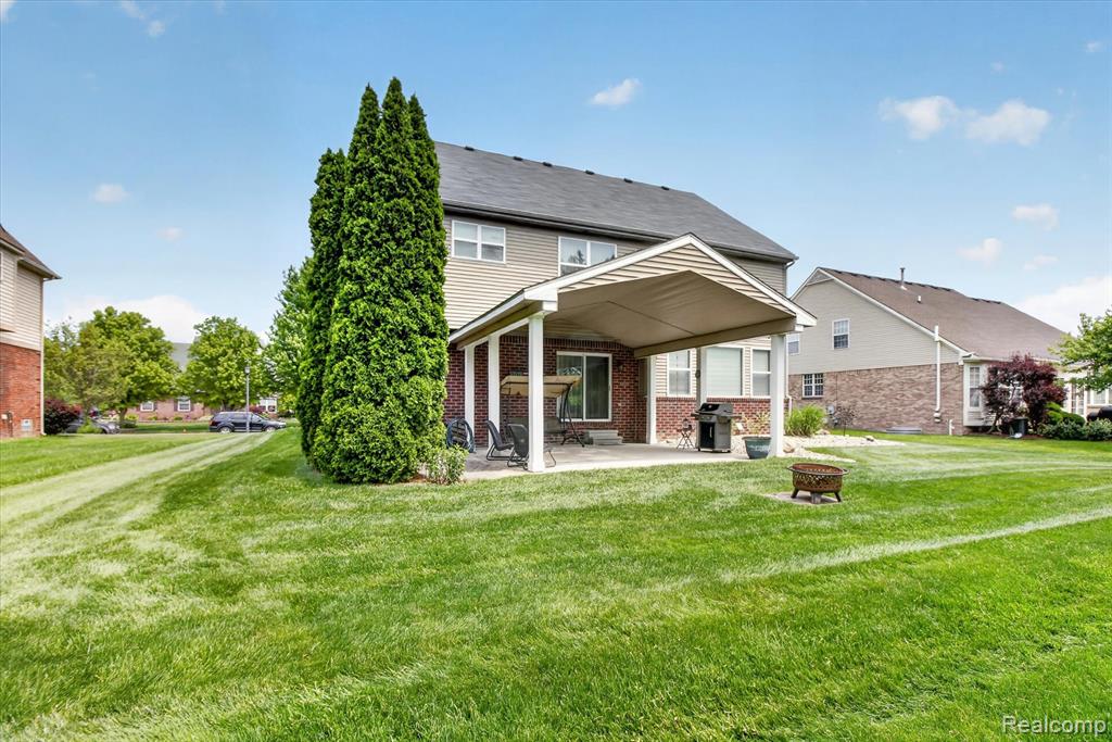 49271 Laguna Drive, Van Buren, MI 48111 — Photo 52