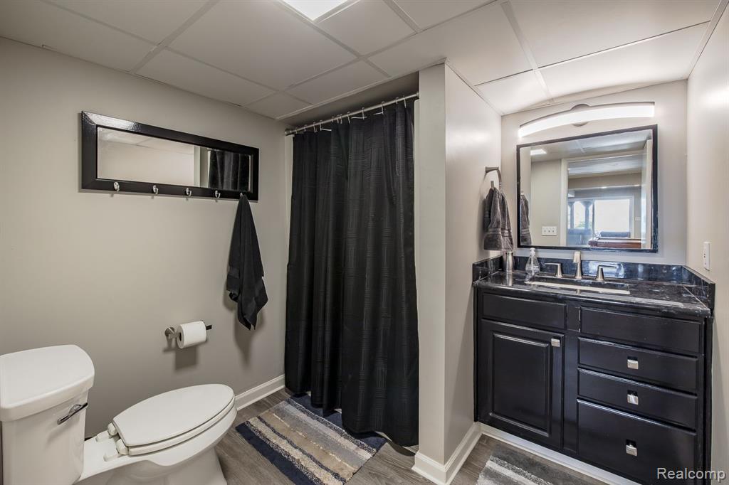 4830 SHERWELL Drive, Waterford, MI 48327 — Photo 41