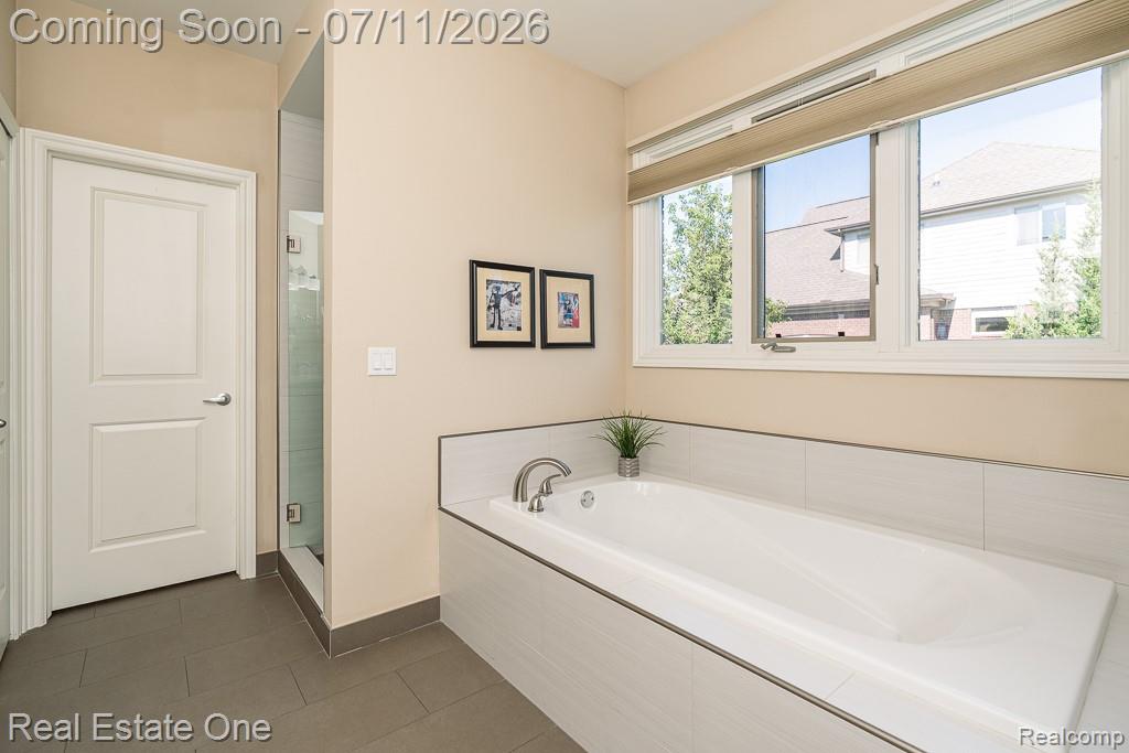 1067 Newgate Court, Oakland, MI — Photo 19